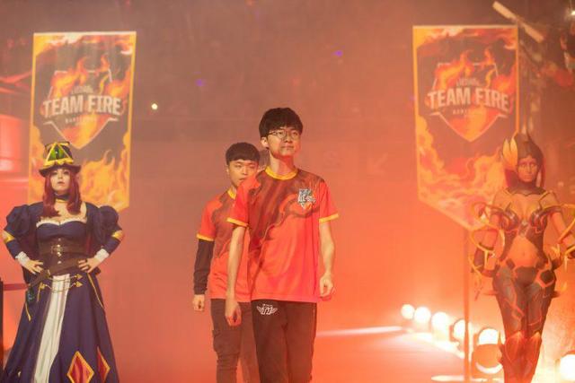 比如梅西在 比如梅西在