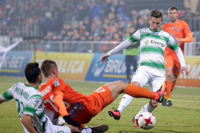 顽强拼搏的 顽强拼搏的